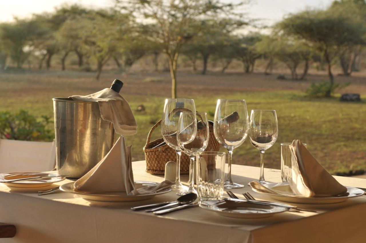 Severin Safari Camp Tsavo West National Park Extérieur photo